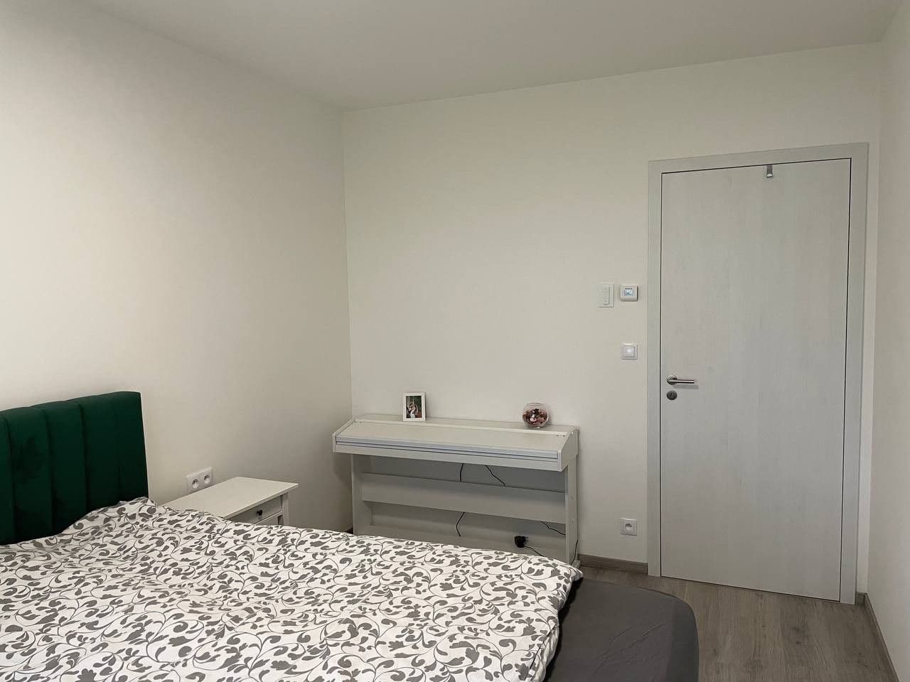 1 bedroom with open-plan kitchen flat to rent, 56 m², Drahňovická, Prague, Prague 1 bedroom with open-plan kitchen flat to rent, 56 m², Drahňovická, Prague, Prague