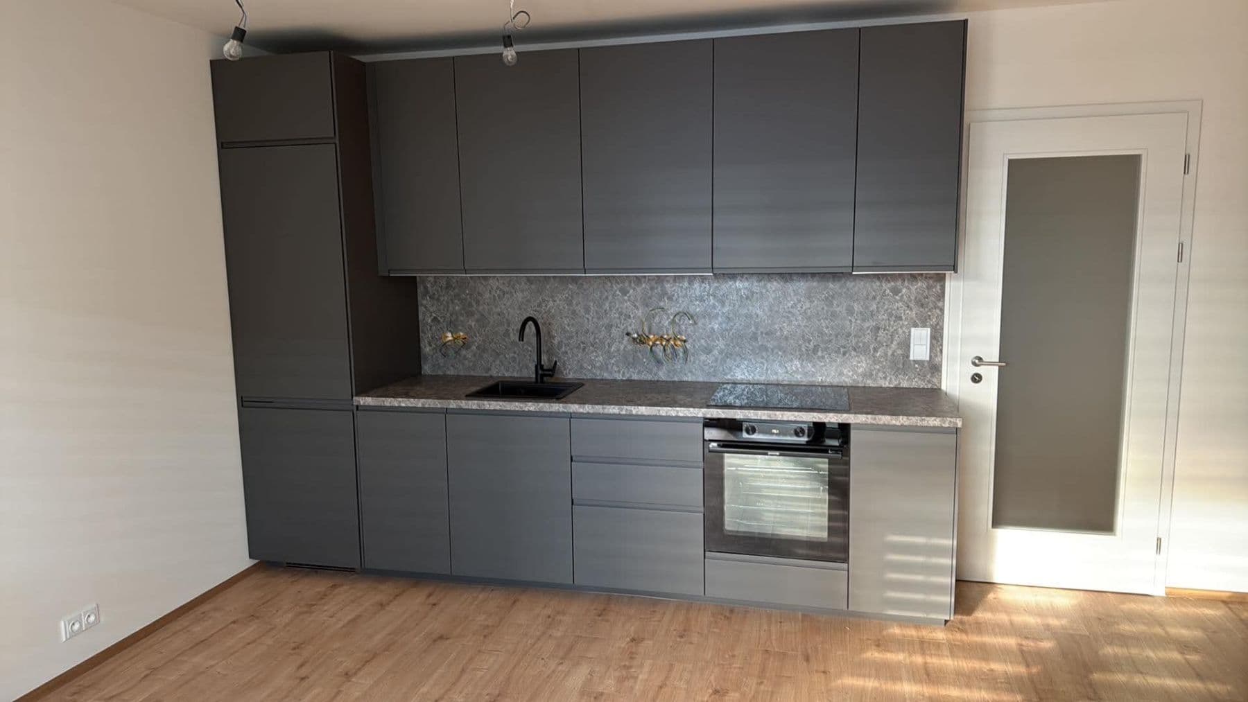 Studio flat to rent, 35 m², Nebřenická, Prague, Prague Studio flat to rent, 35 m², Nebřenická, Prague, Prague