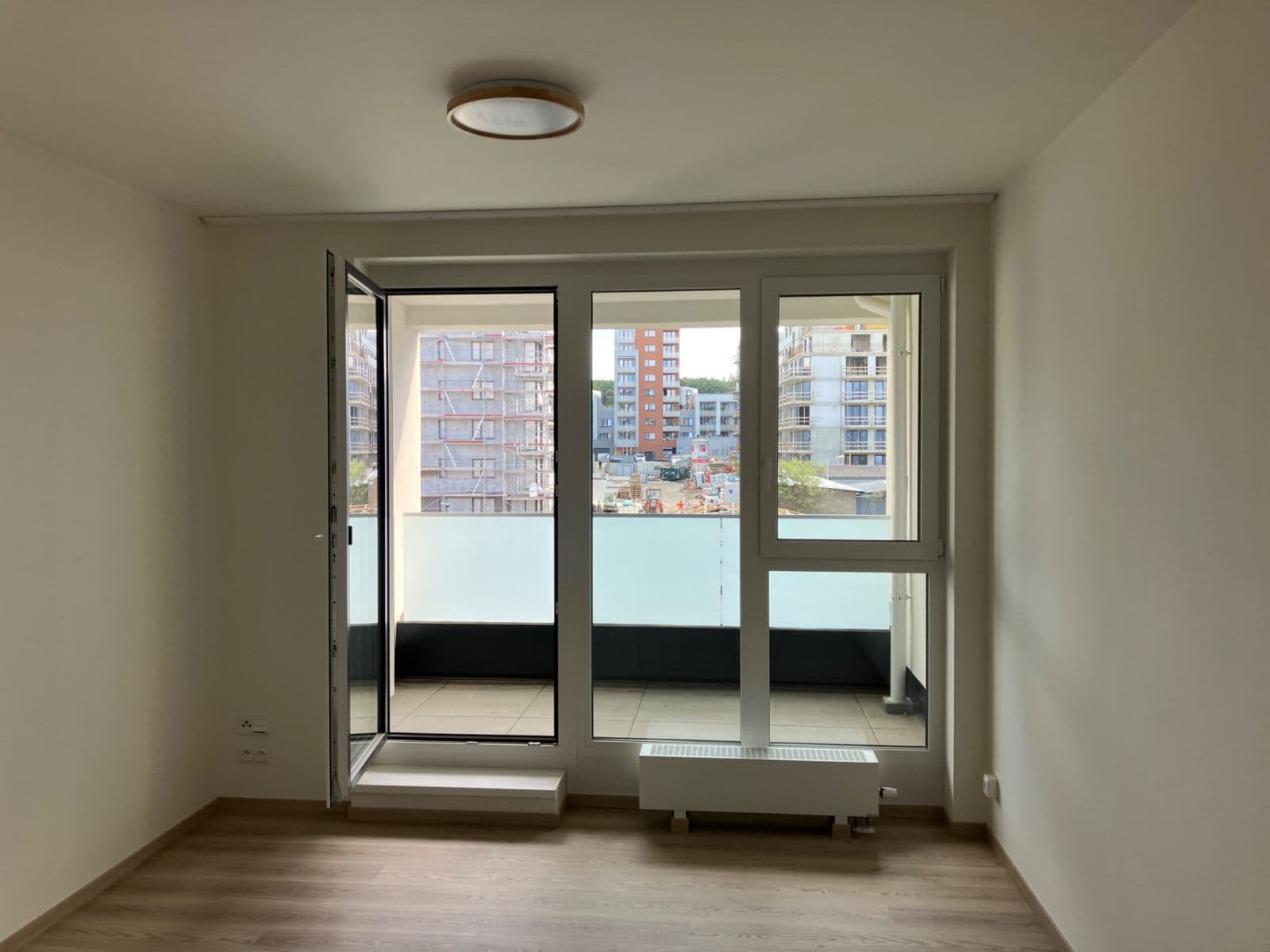 1 bedroom with open-plan kitchen flat for sale, 47 m², Pod Harfou, Prague, Prague 1 bedroom with open-plan kitchen flat for sale, 47 m², Pod Harfou, Prague, Prague