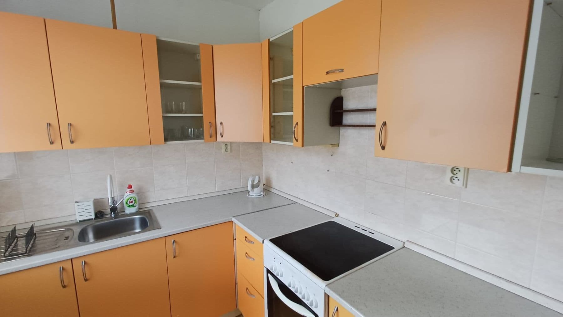 1 bedroom with open-plan kitchen flat to rent, 42 m², Kostřínská, Prague, Prague 1 bedroom with open-plan kitchen flat to rent, 42 m², Kostřínská, Prague, Prague