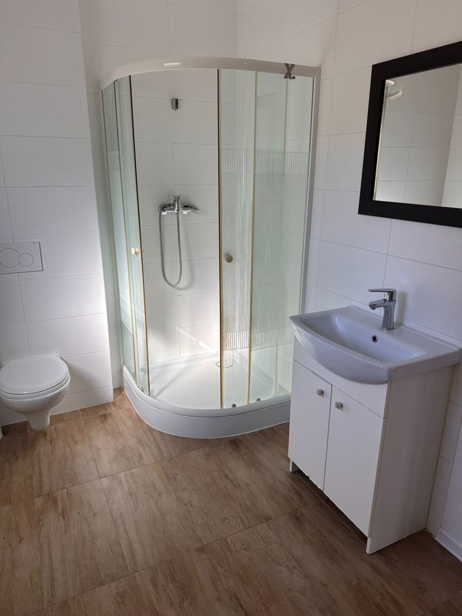Studio flat to rent, 35 m², Ke Brodu, Loděnice, Středočeský Region Studio flat to rent, 35 m², Ke Brodu, Loděnice, Středočeský Region