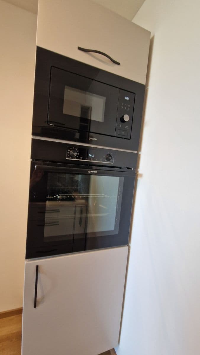 2 bedroom with open-plan kitchen flat to rent, 61 m², Markušova, Prague, Prague 2 bedroom with open-plan kitchen flat to rent, 61 m², Markušova, Prague, Prague