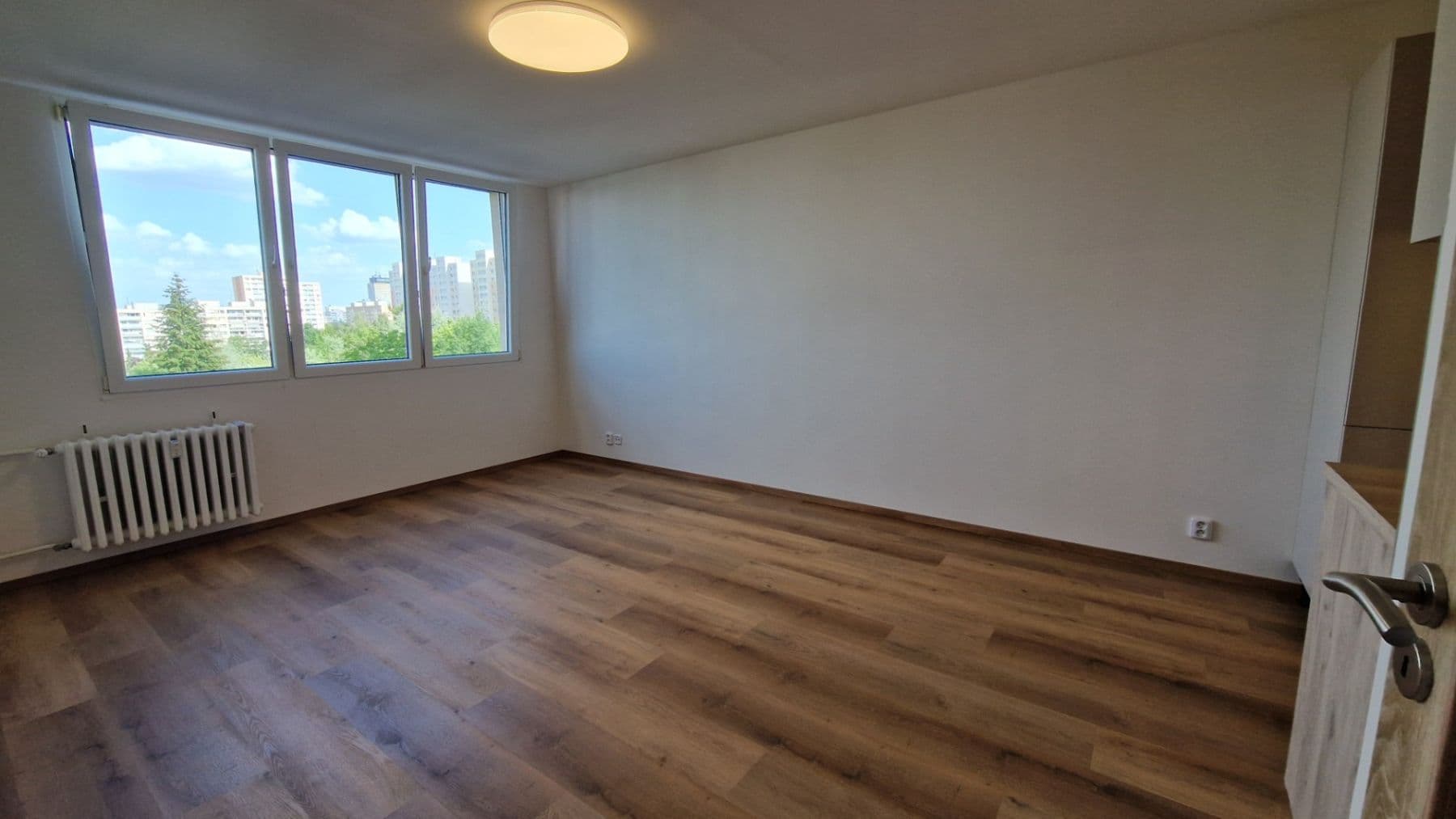 2 bedroom with open-plan kitchen flat to rent, 61 m², Markušova, Prague, Prague 2 bedroom with open-plan kitchen flat to rent, 61 m², Markušova, Prague, Prague