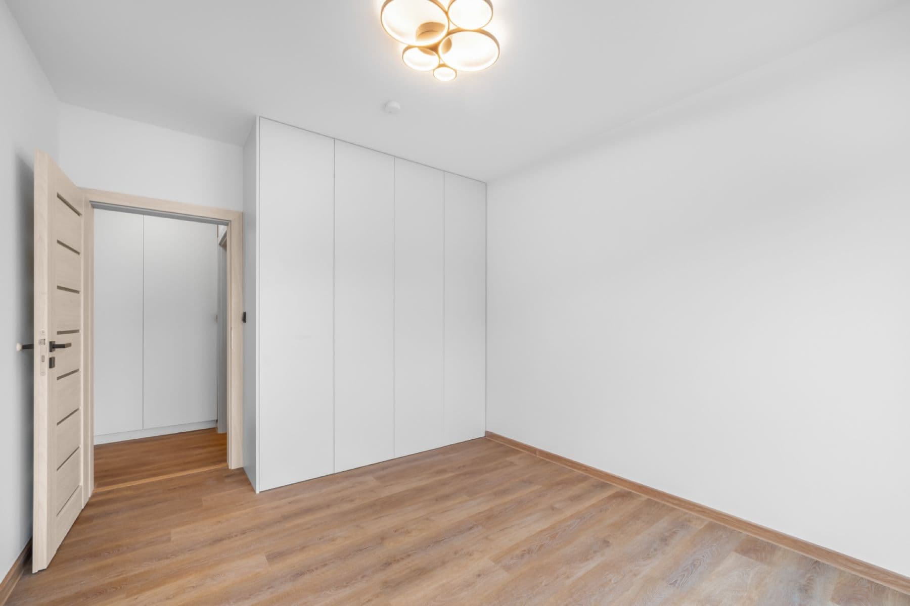 1 bedroom with open-plan kitchen flat to rent, 45 m², Bratislavská, Brno, Jihomoravský Region 1 bedroom with open-plan kitchen flat to rent, 45 m², Bratislavská, Brno, Jihomoravský Region