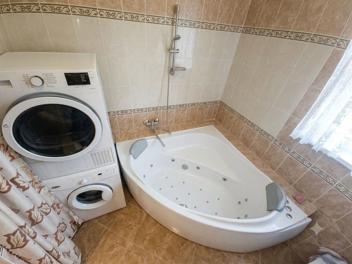 2 bedroom flat to rent, 97 m², Pod Třebešínem, Prague, Prague 2 bedroom flat to rent, 97 m², Pod Třebešínem, Prague, Prague