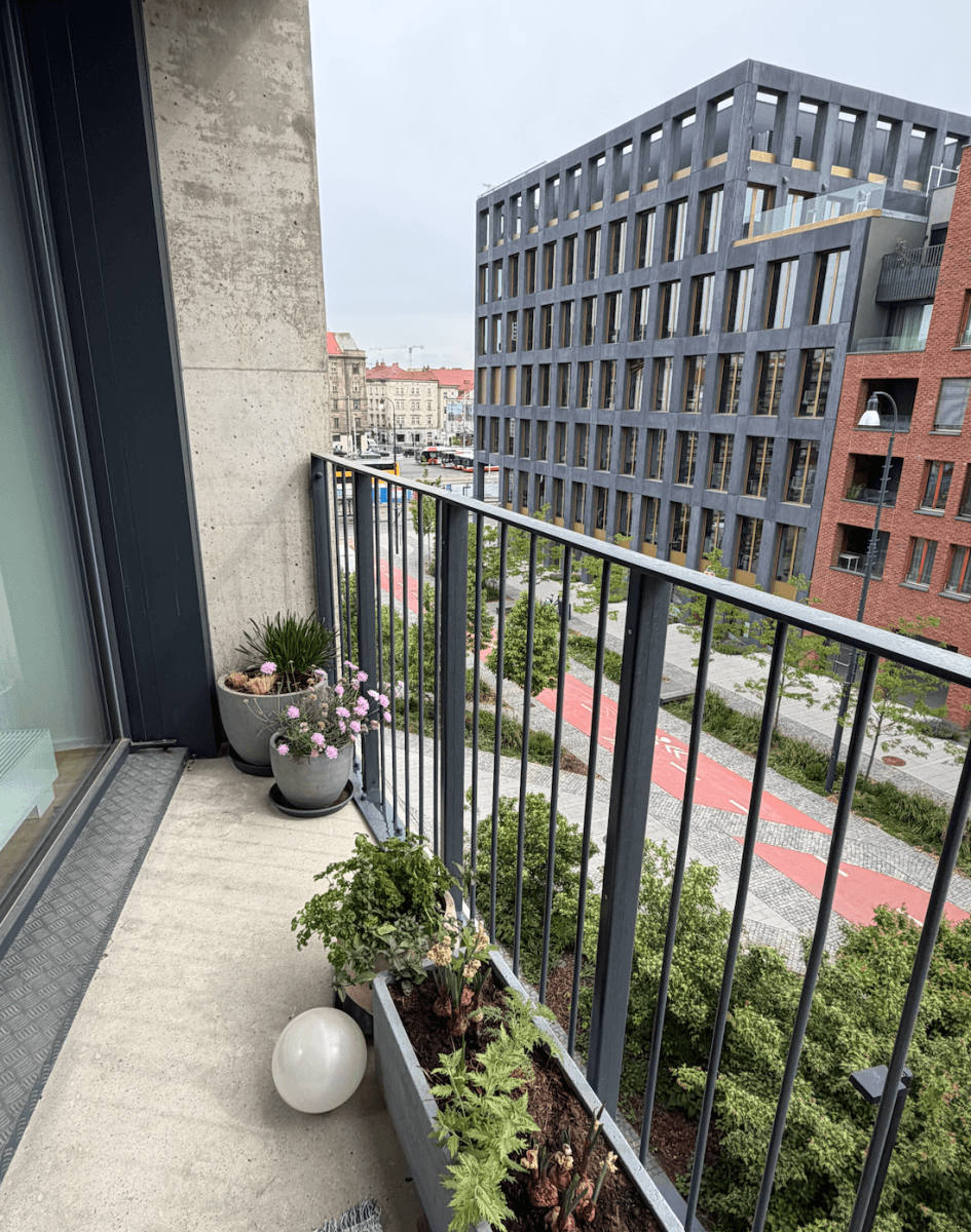 1 bedroom with open-plan kitchen flat to rent, 64 m², Toyen, Prague, Prague 1 bedroom with open-plan kitchen flat to rent, 64 m², Toyen, Prague, Prague