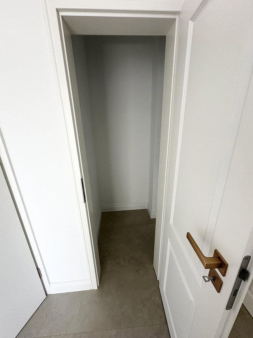 3 bedroom flat to rent, 55 m², Oberhausen, North Rhine-Westphalia 3 bedroom flat to rent, 55 m², Oberhausen, North Rhine-Westphalia