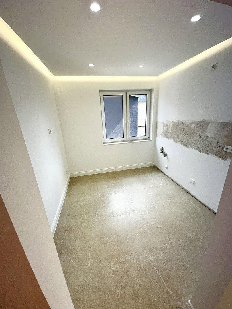 3 bedroom flat to rent, 70 m², Königstraße 17, Oberhausen, North Rhine-Westphalia 3 bedroom flat to rent, 70 m², Königstraße 17, Oberhausen, North Rhine-Westphalia