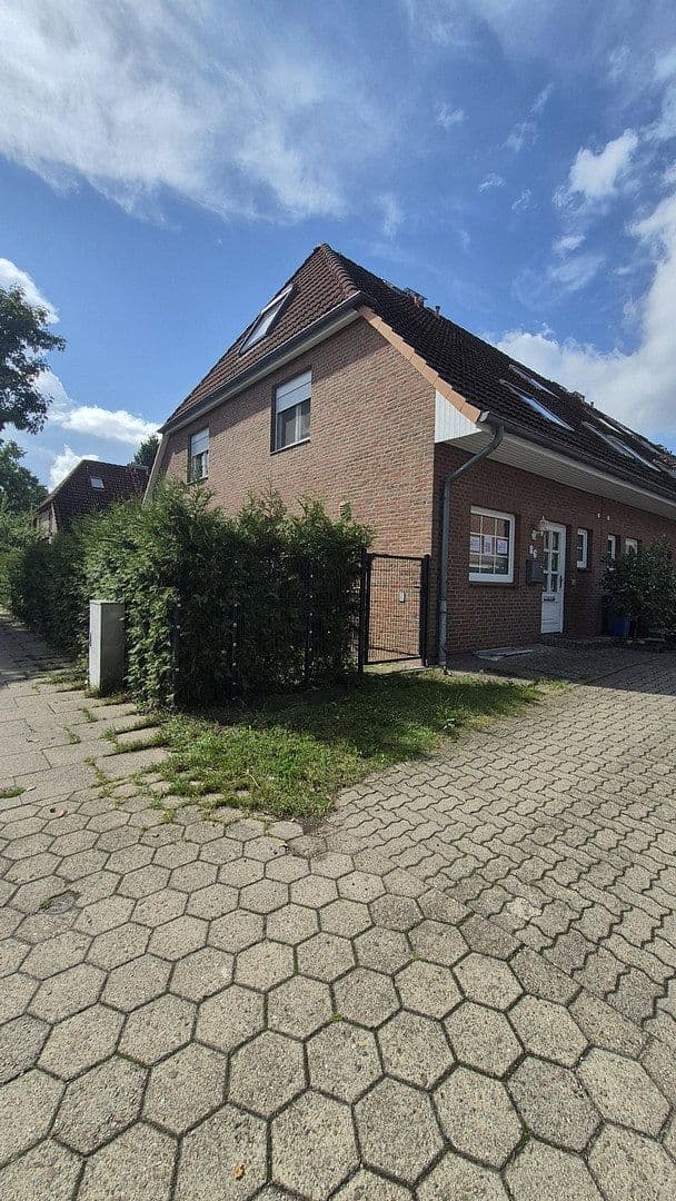 house for sale, 102 m², Am Eichholz 86, Uetersen, Schleswig-Holstein house for sale, 102 m², Am Eichholz 86, Uetersen, Schleswig-Holstein