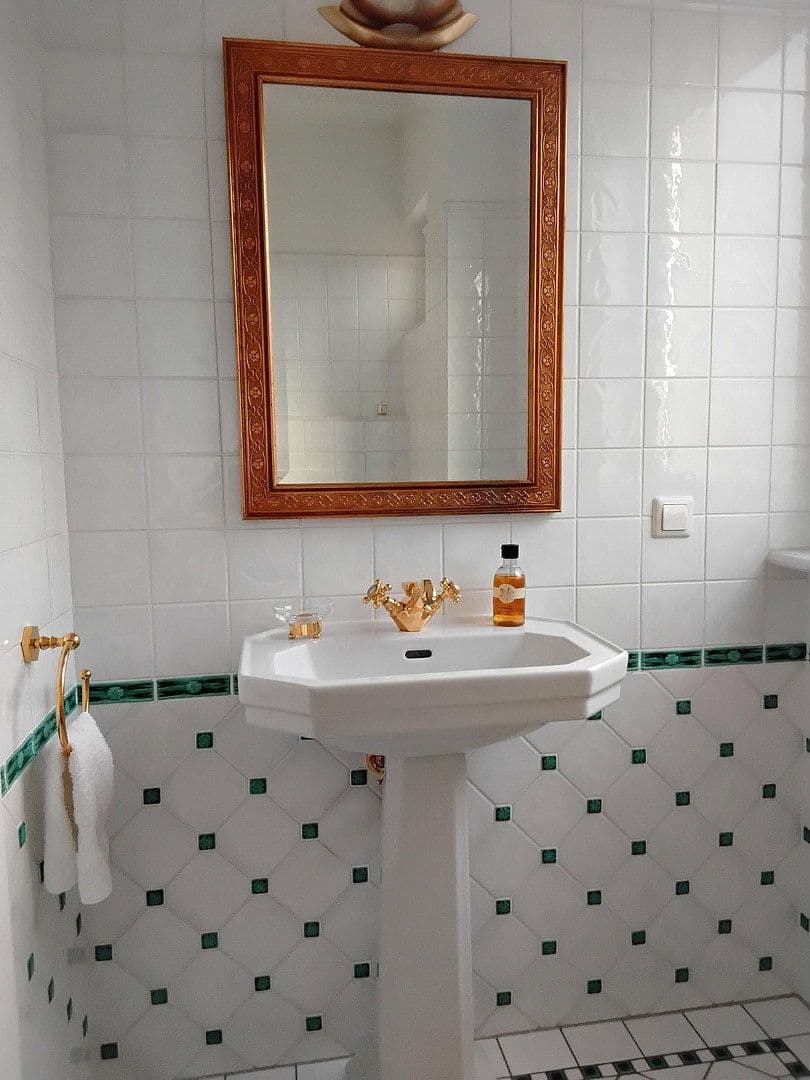 3 bedroom with open-plan kitchen flat for sale, 126 m², Neustadt, Rhineland-Palatinate 3 bedroom with open-plan kitchen flat for sale, 126 m², Neustadt, Rhineland-Palatinate