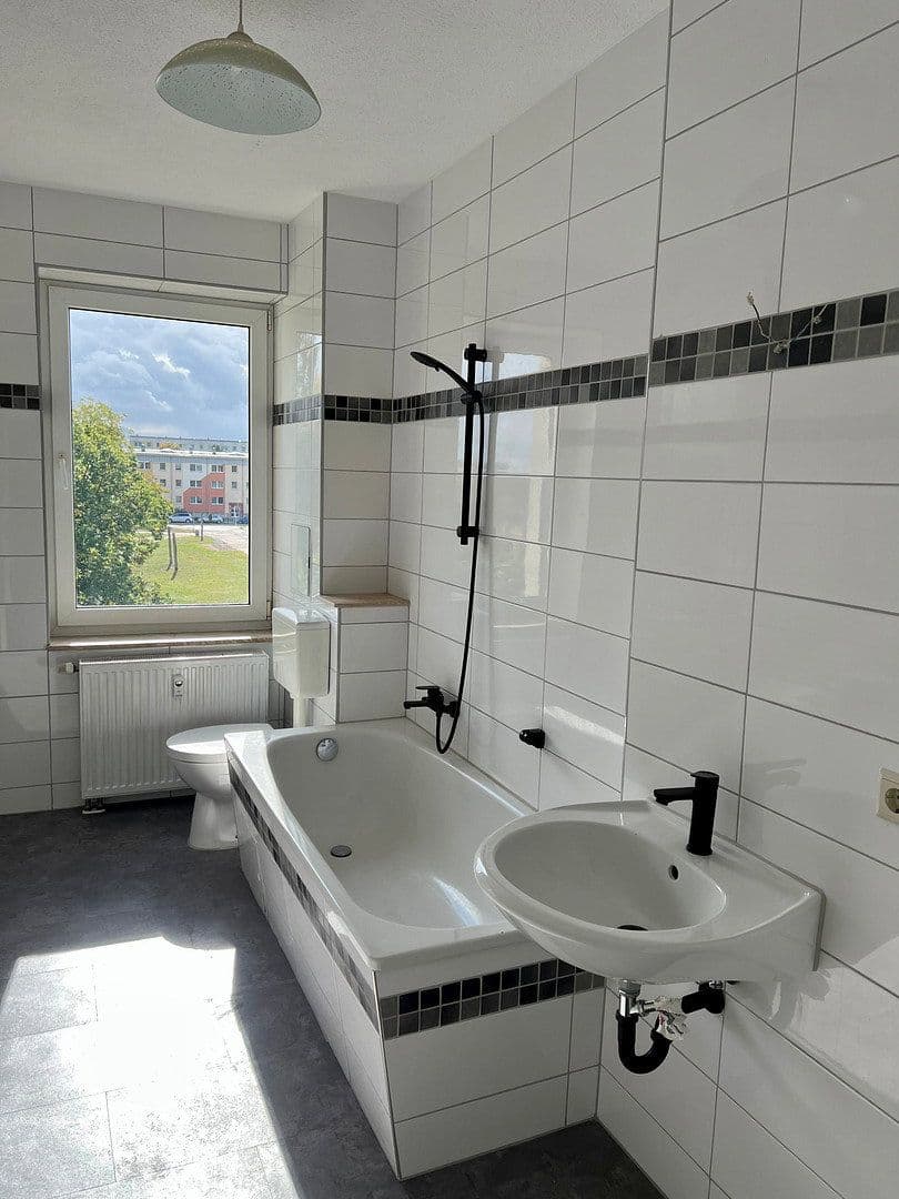 3 bedroom flat to rent, 73 m², Turmstrasse 18, Dessau, Saxony-Anhalt 3 bedroom flat to rent, 73 m², Turmstrasse 18, Dessau, Saxony-Anhalt