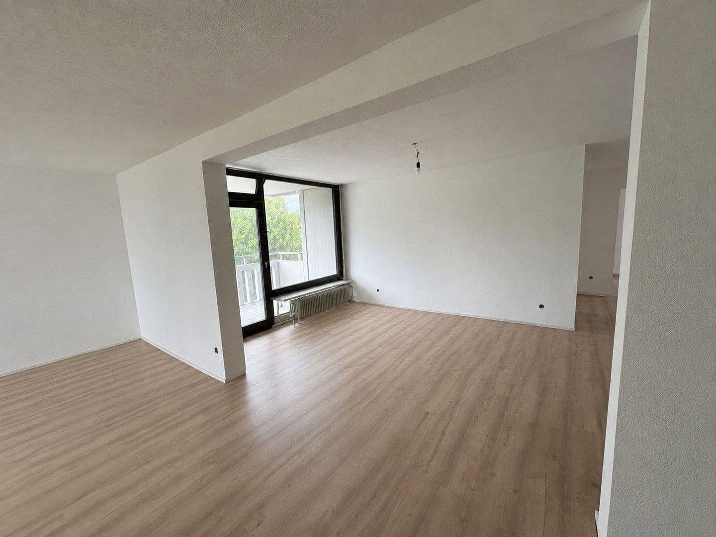 2 bedroom with open-plan kitchen flat to rent, 114 m², Bietigheim-Bissingen, Baden-Württemberg 2 bedroom with open-plan kitchen flat to rent, 114 m², Bietigheim-Bissingen, Baden-Württemberg
