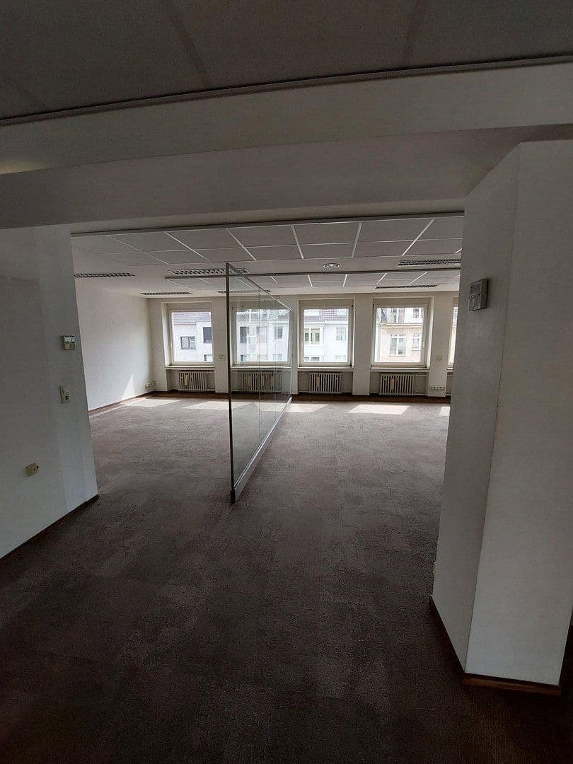 office to rent, 286 m², Jakobistr. 3-5, Düsseldorf, North Rhine-Westphalia office to rent, 286 m², Jakobistr. 3-5, Düsseldorf, North Rhine-Westphalia