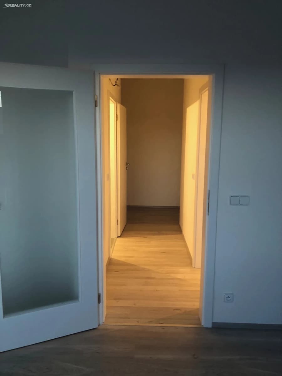 1 bedroom with open-plan kitchen flat to rent, 52 m², Oldřichovská, Prague, Prague 1 bedroom with open-plan kitchen flat to rent, 52 m², Oldřichovská, Prague, Prague