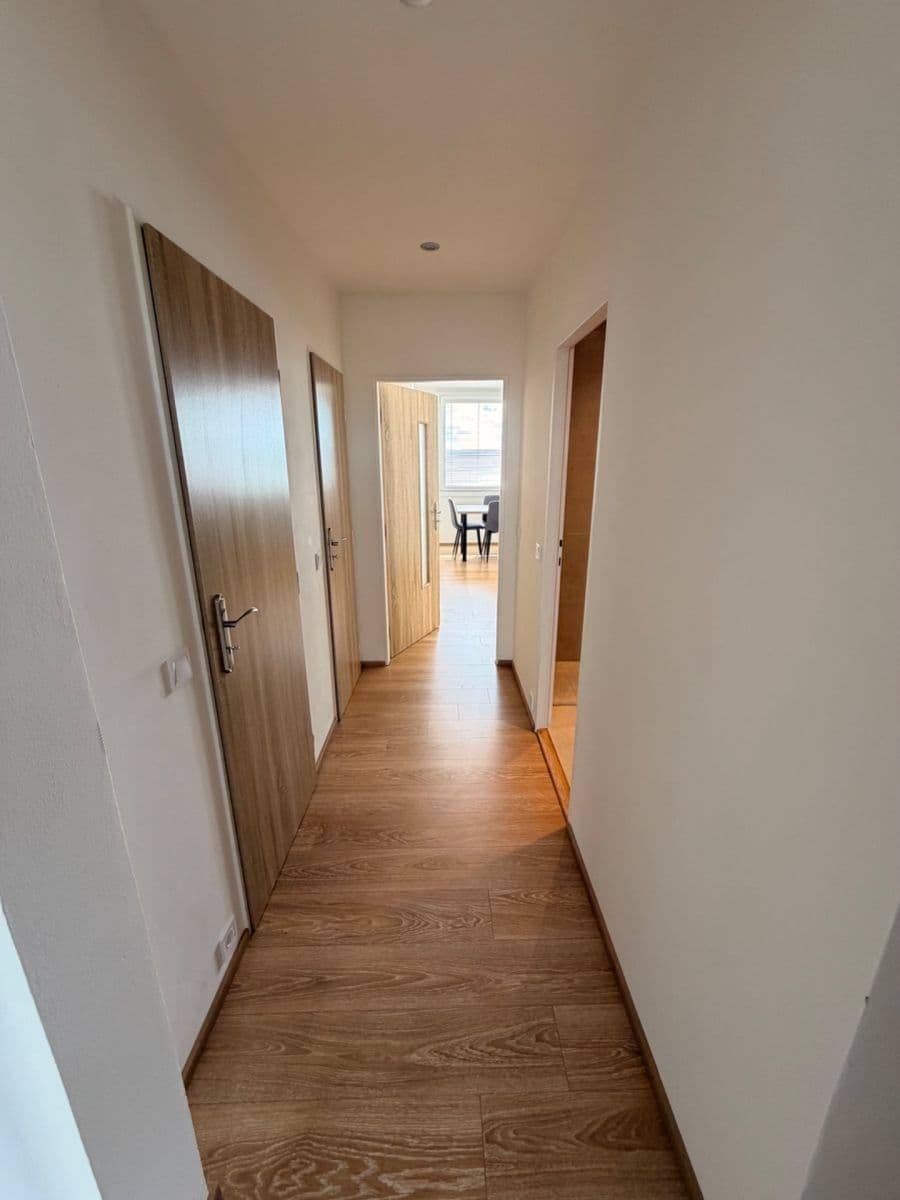3 bedroom flat to rent, 75 m², Tatarkova, Prague, Prague 3 bedroom flat to rent, 75 m², Tatarkova, Prague, Prague