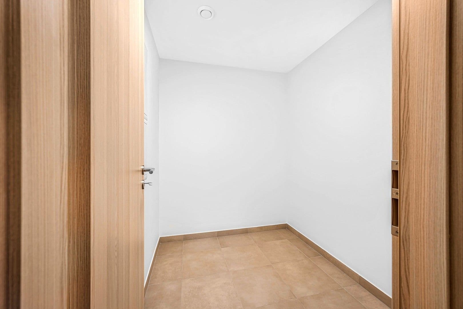1 bedroom with open-plan kitchen flat to rent, 60 m², Pavla Beneše, Prague, Prague 1 bedroom with open-plan kitchen flat to rent, 60 m², Pavla Beneše, Prague, Prague