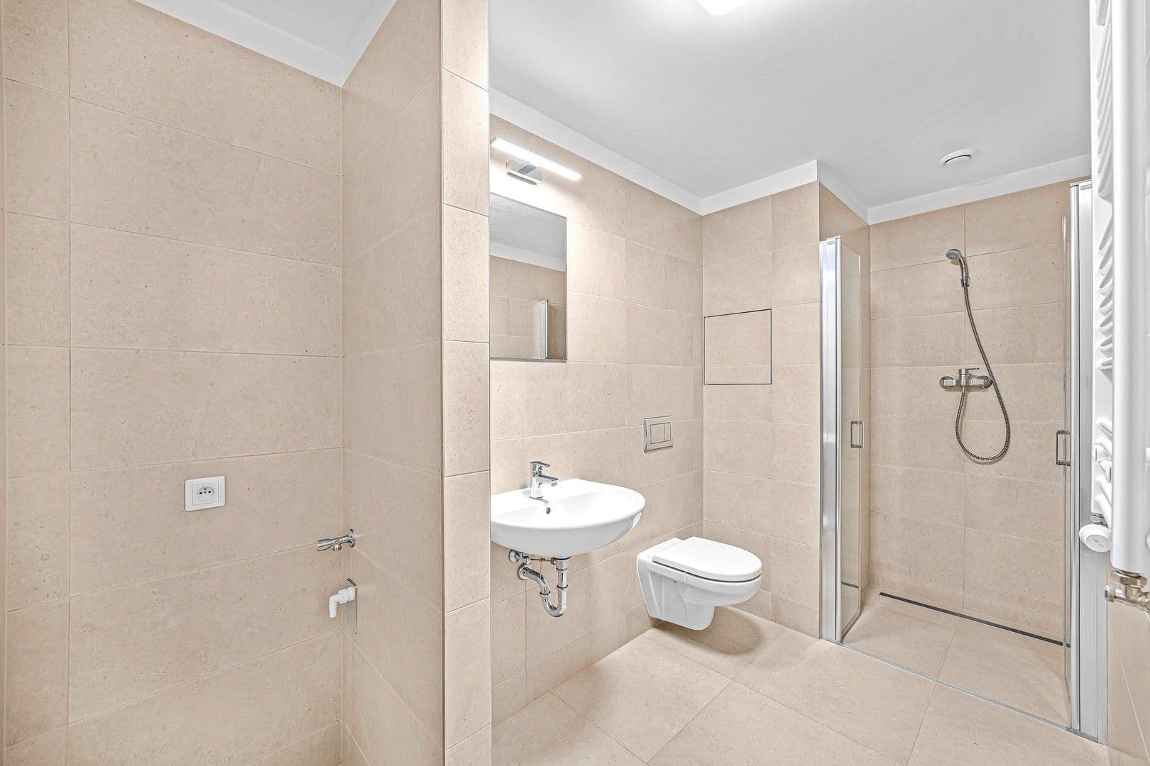 1 bedroom with open-plan kitchen flat to rent, 60 m², Pavla Beneše, Prague, Prague 1 bedroom with open-plan kitchen flat to rent, 60 m², Pavla Beneše, Prague, Prague