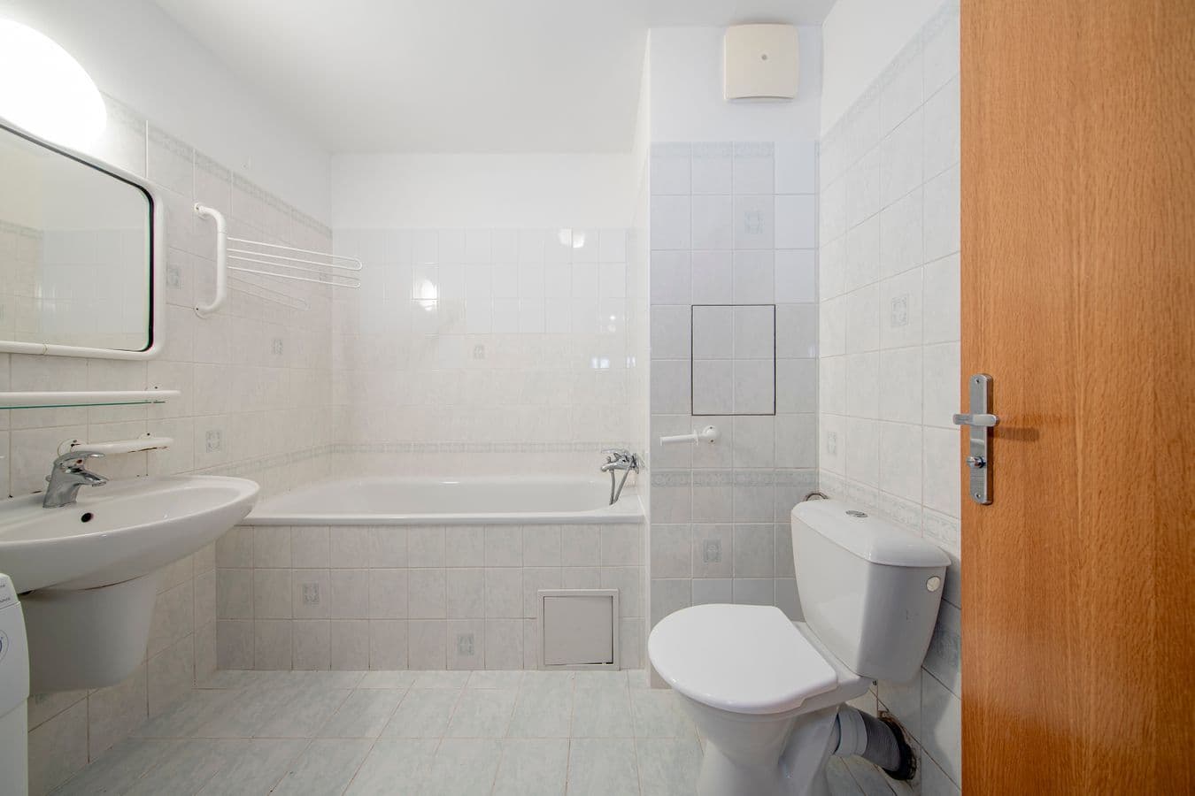Studio flat to rent, 35 m², Počernická, Prague, Prague Studio flat to rent, 35 m², Počernická, Prague, Prague
