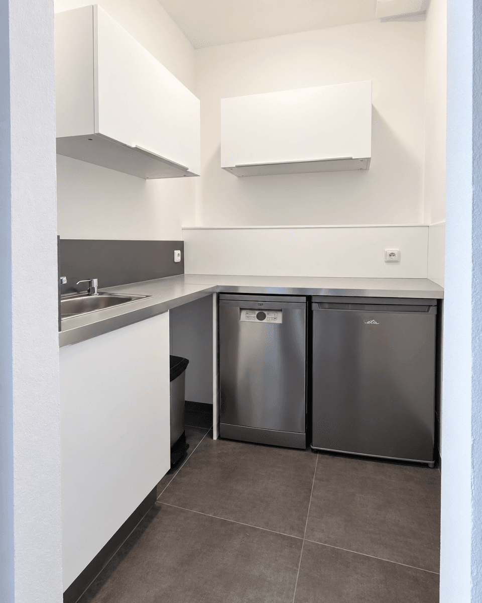 non-residential property to rent, 77 m², Zenklova, Prague, Prague non-residential property to rent, 77 m², Zenklova, Prague, Prague