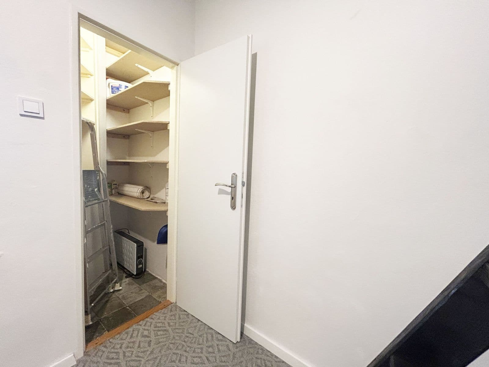 1 bedroom with open-plan kitchen flat to rent, 45 m², Stroupežnického, Prague, Prague 1 bedroom with open-plan kitchen flat to rent, 45 m², Stroupežnického, Prague, Prague