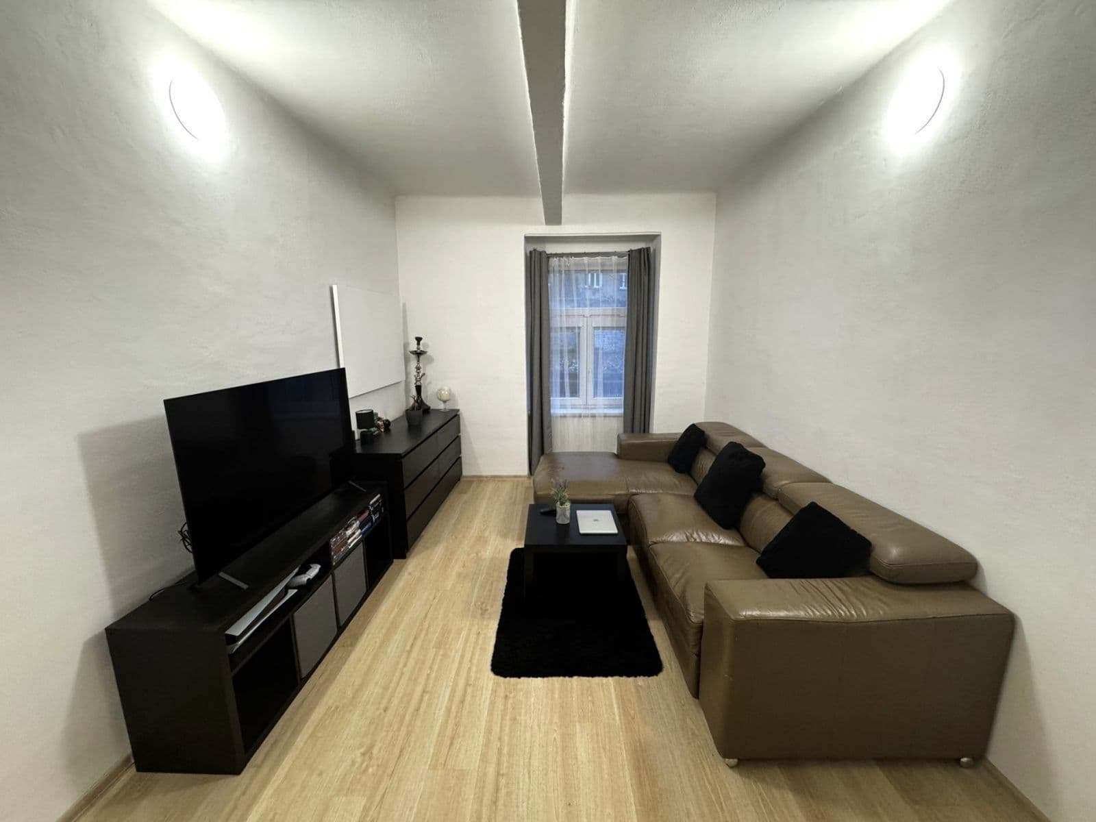 1 bedroom with open-plan kitchen flat to rent, 55 m², Vosmíkových, Prague, Prague 1 bedroom with open-plan kitchen flat to rent, 55 m², Vosmíkových, Prague, Prague