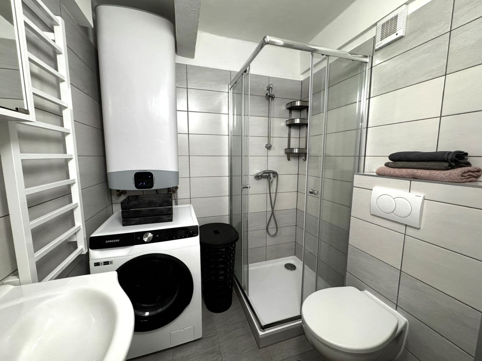 1 bedroom with open-plan kitchen flat to rent, 55 m², Vosmíkových, Prague, Prague 1 bedroom with open-plan kitchen flat to rent, 55 m², Vosmíkových, Prague, Prague