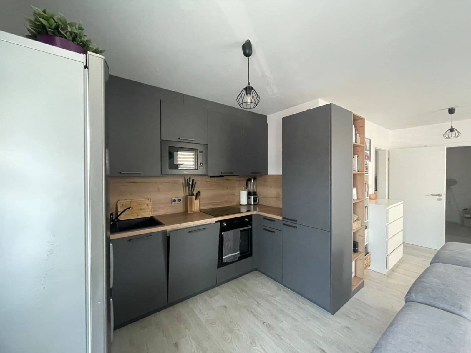 2 bedroom with open-plan kitchen flat to rent, 69 m², Vrbová, Kunice, Středočeský Region 2 bedroom with open-plan kitchen flat to rent, 69 m², Vrbová, Kunice, Středočeský Region