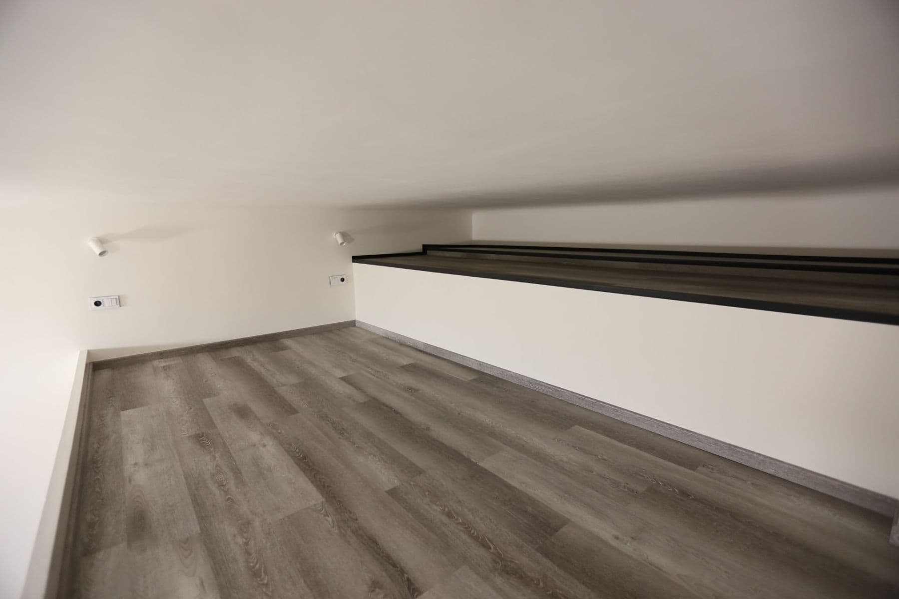 Studio flat to rent, 35 m², Kubelíkova, Prague, Prague Studio flat to rent, 35 m², Kubelíkova, Prague, Prague
