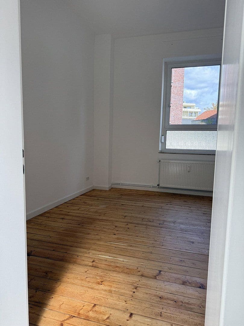 3 bedroom flat to rent, 80 m², Maternusstraße 39, Köln, North Rhine-Westphalia 3 bedroom flat to rent, 80 m², Maternusstraße 39, Köln, North Rhine-Westphalia