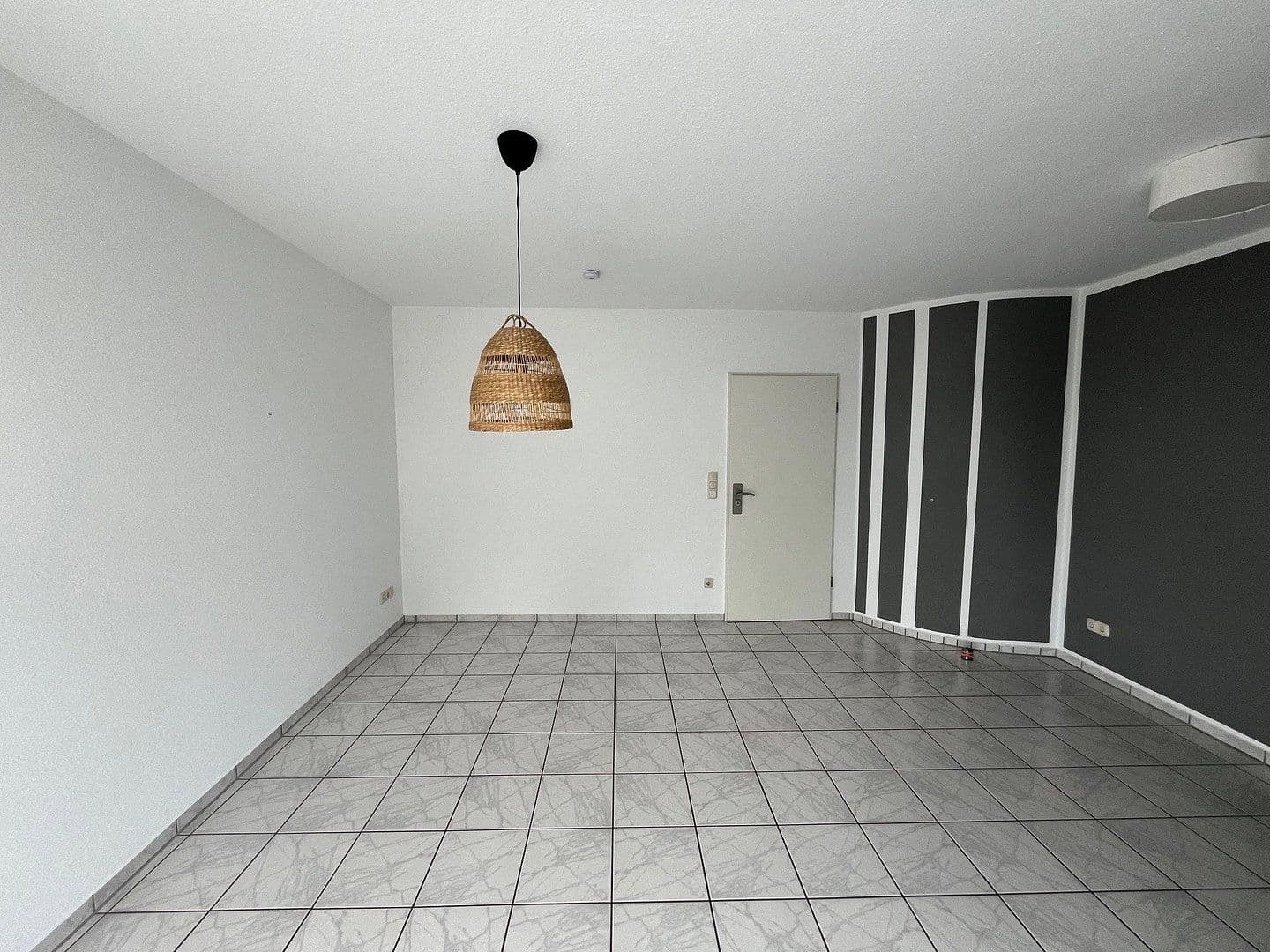 4 bedroom flat to rent, 99 m², Mönchengladbach, North Rhine-Westphalia 4 bedroom flat to rent, 99 m², Mönchengladbach, North Rhine-Westphalia