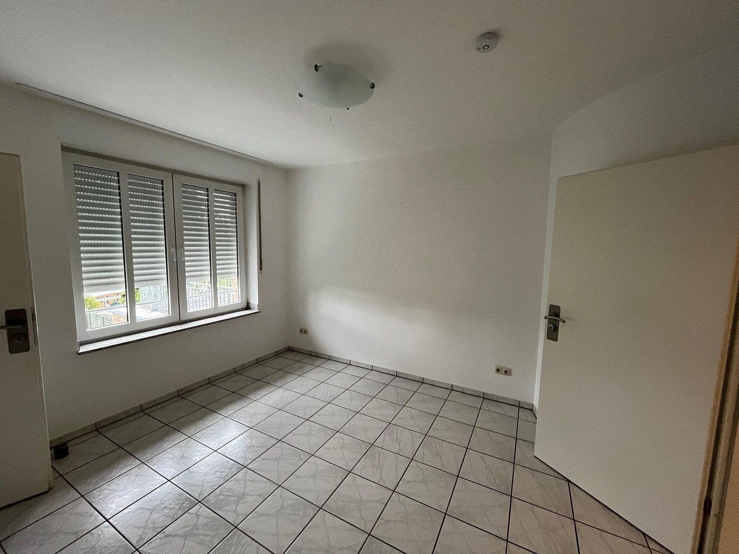 4 bedroom flat to rent, 99 m², Mönchengladbach, North Rhine-Westphalia 4 bedroom flat to rent, 99 m², Mönchengladbach, North Rhine-Westphalia