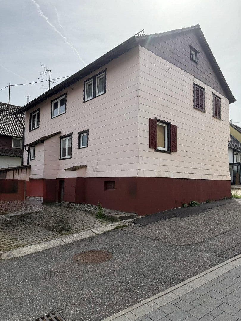 house for sale, 161 m², Hirschweg 3, Straubenhardt, Baden-Württemberg house for sale, 161 m², Hirschweg 3, Straubenhardt, Baden-Württemberg