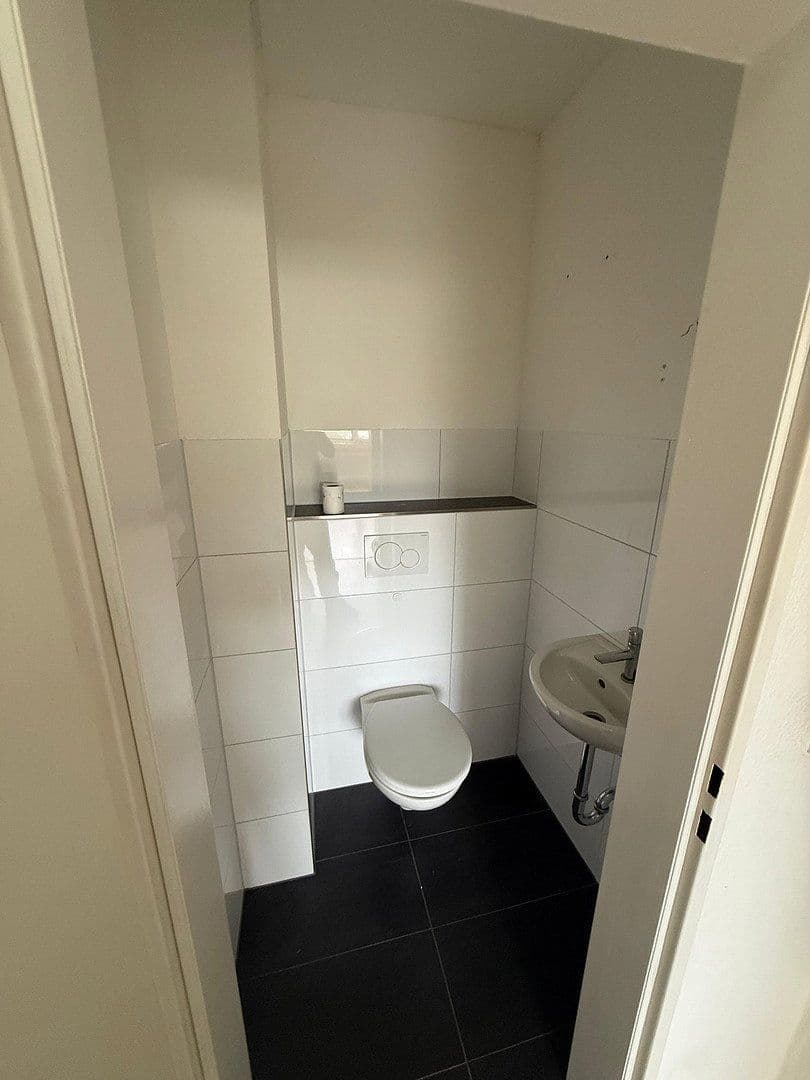 2 bedroom with open-plan kitchen flat to rent, 81 m², Handwerksweg 14, Bochum, North Rhine-Westphalia 2 bedroom with open-plan kitchen flat to rent, 81 m², Handwerksweg 14, Bochum, North Rhine-Westphalia