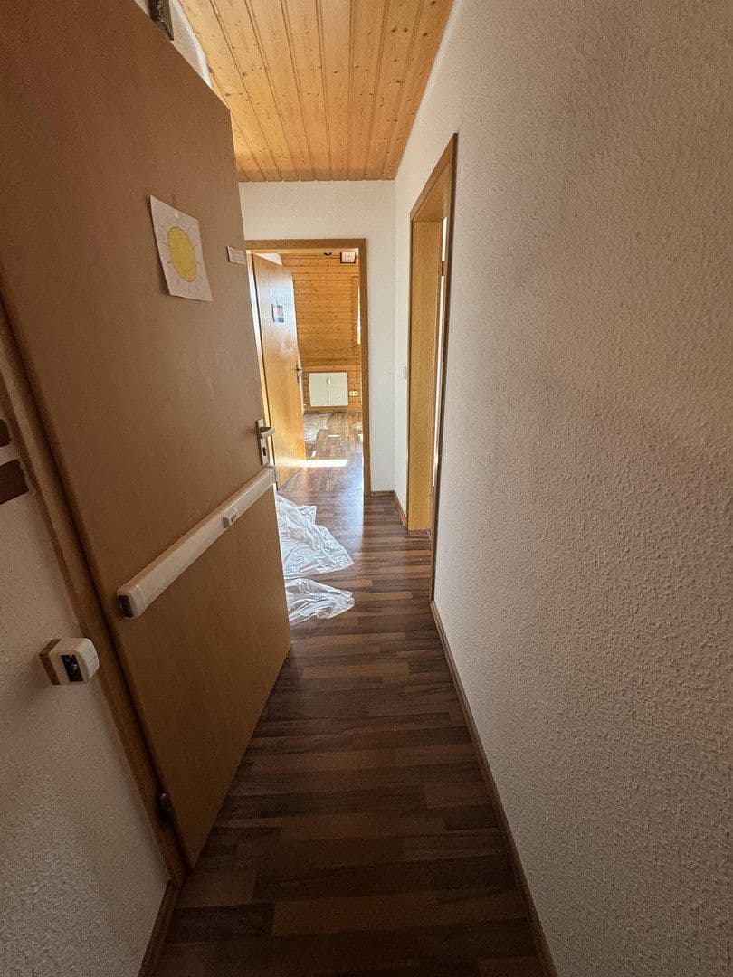 1 bedroom with open-plan kitchen flat to rent, 60 m², Lindenweg 5, Erkenbrechtsweiler, Baden-Württemberg 1 bedroom with open-plan kitchen flat to rent, 60 m², Lindenweg 5, Erkenbrechtsweiler, Baden-Württemberg