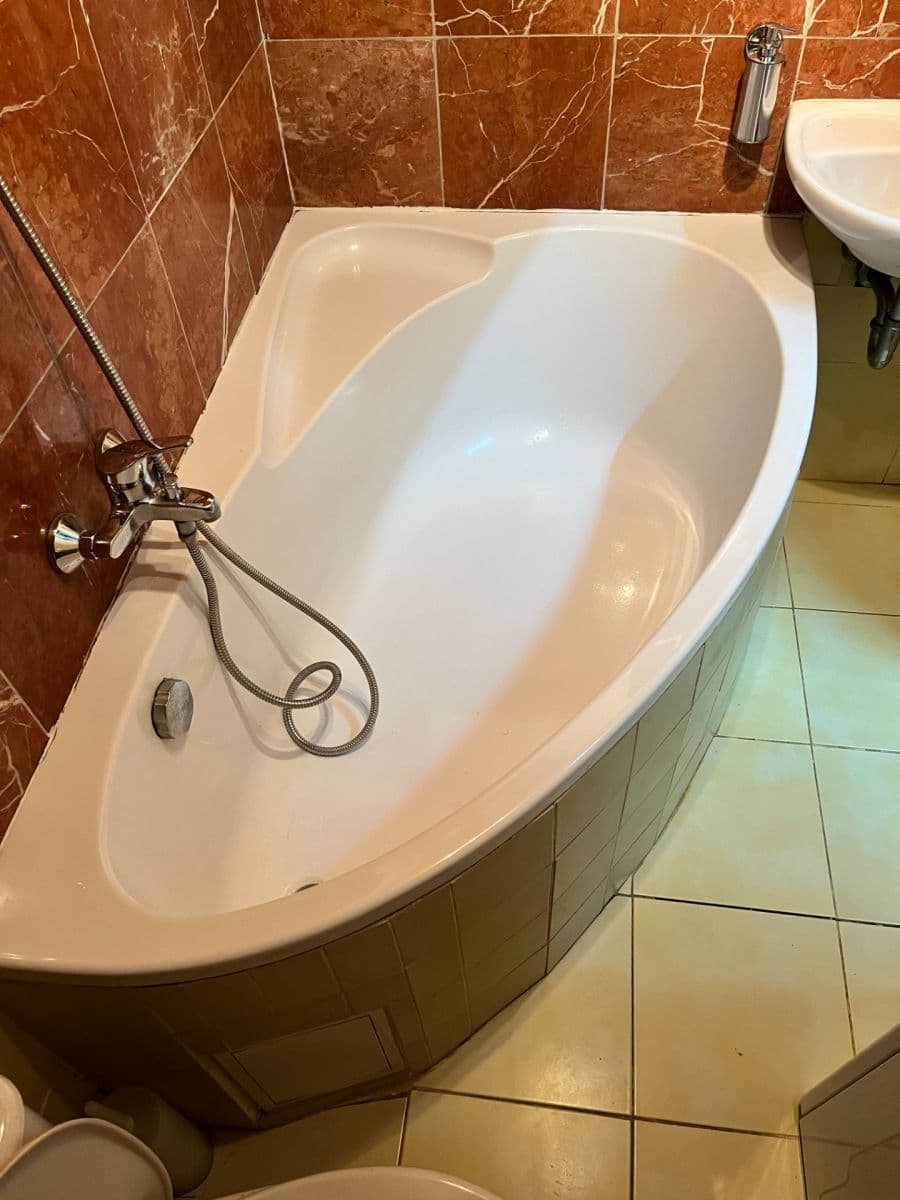 1 bedroom with open-plan kitchen flat to rent, 40 m², U Santošky, Prague, Prague 1 bedroom with open-plan kitchen flat to rent, 40 m², U Santošky, Prague, Prague