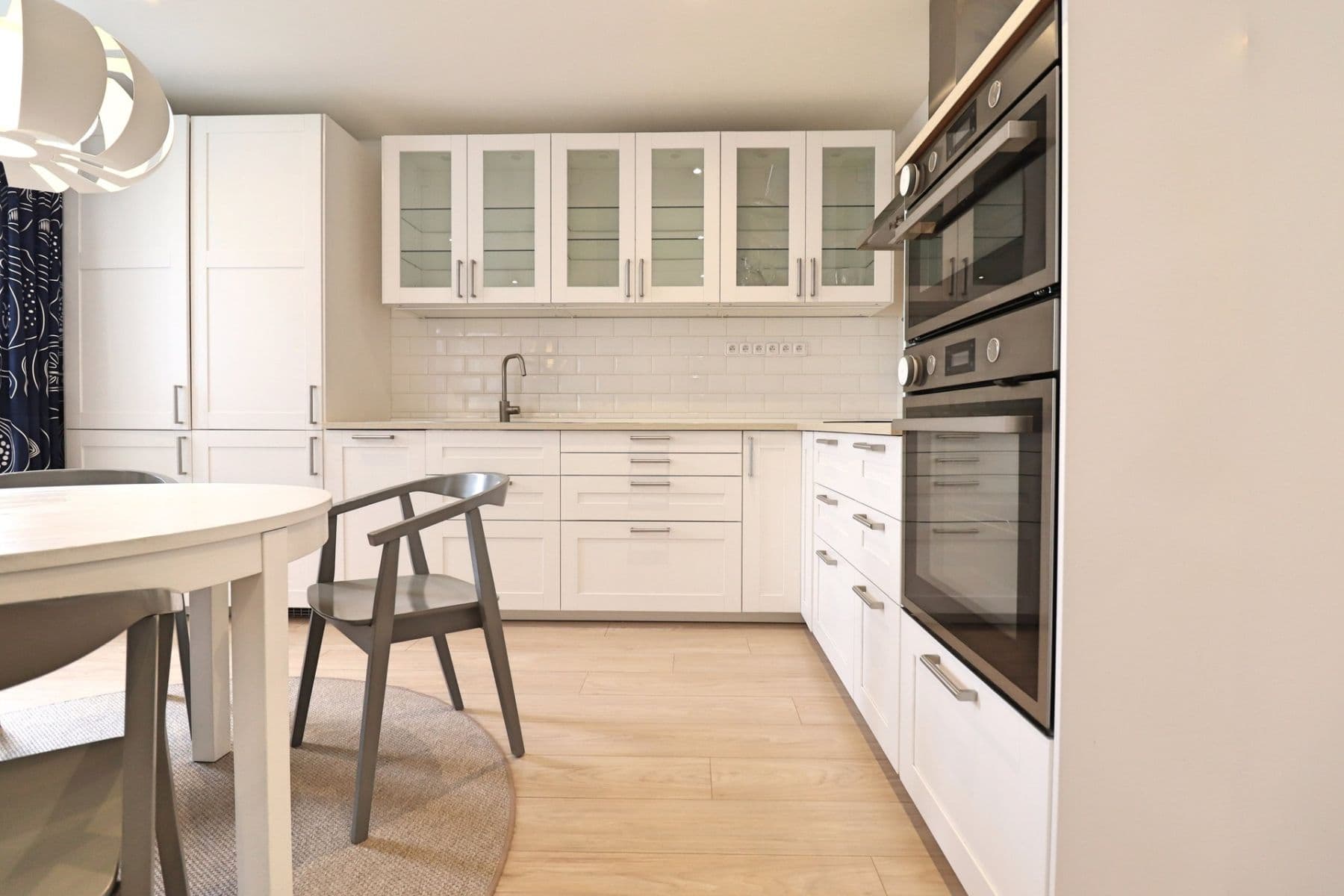 1 bedroom with open-plan kitchen flat to rent, 59 m², Jerevanská, Prague, Prague 1 bedroom with open-plan kitchen flat to rent, 59 m², Jerevanská, Prague, Prague