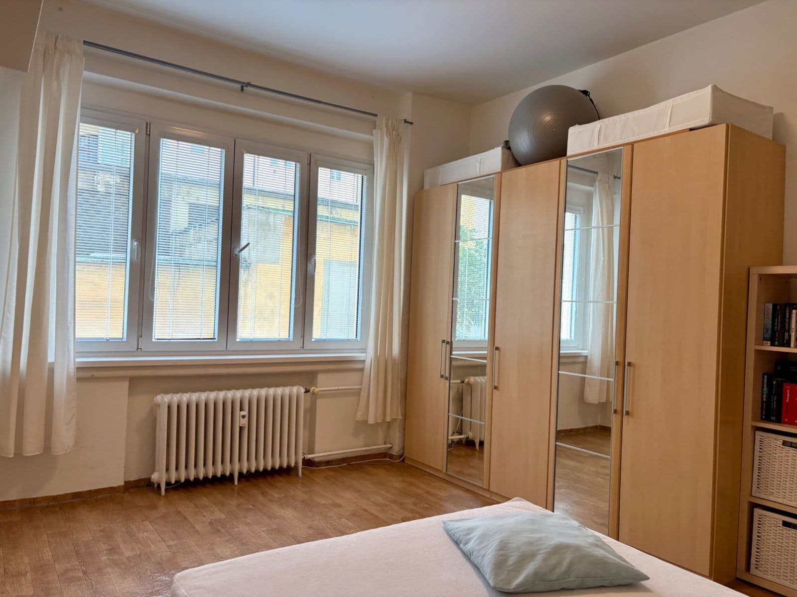 1 bedroom with open-plan kitchen flat to rent, 50 m², Veverkova, Prague, Prague 1 bedroom with open-plan kitchen flat to rent, 50 m², Veverkova, Prague, Prague