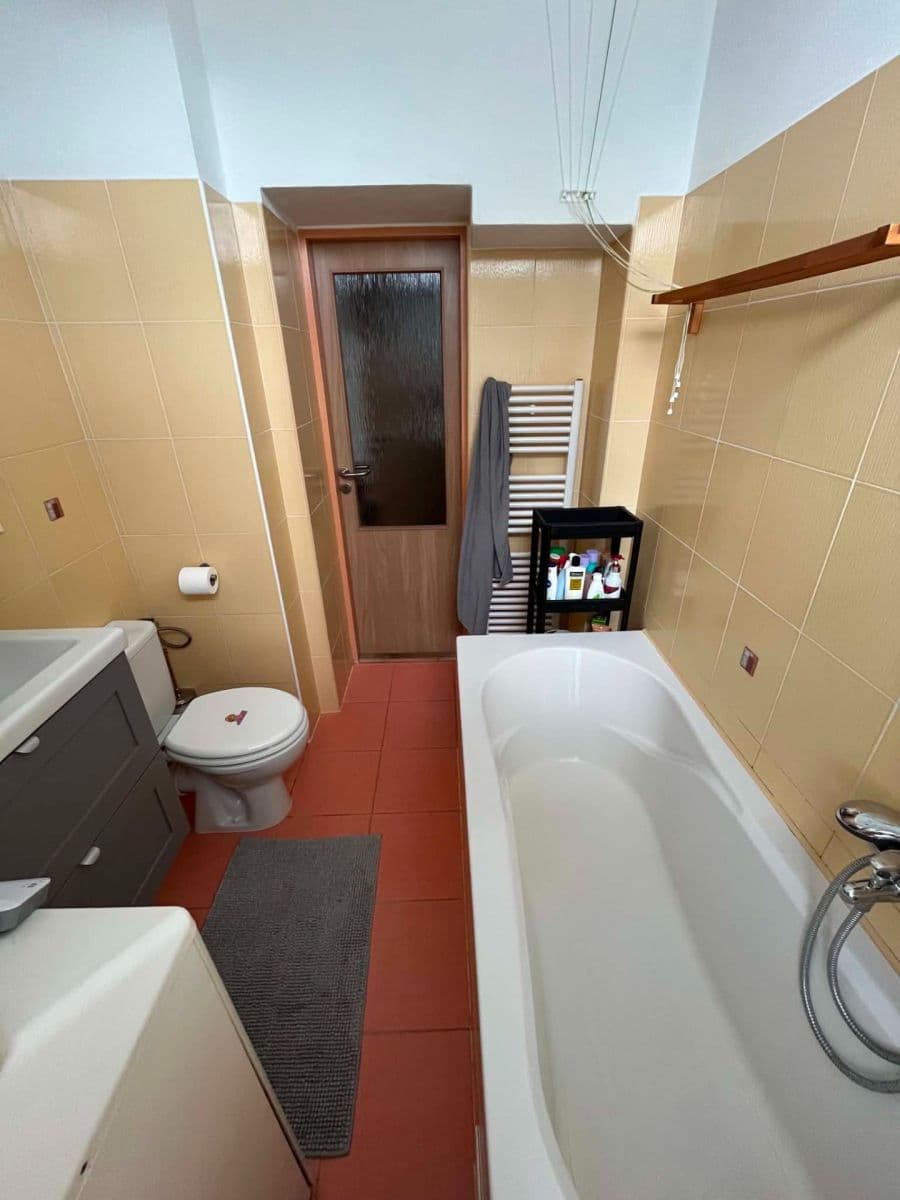 2 bedroom with open-plan kitchen flat for sale, 63 m², Dlouhá, Veverská Bítýška, Jihomoravský Region 2 bedroom with open-plan kitchen flat for sale, 63 m², Dlouhá, Veverská Bítýška, Jihomoravský Region