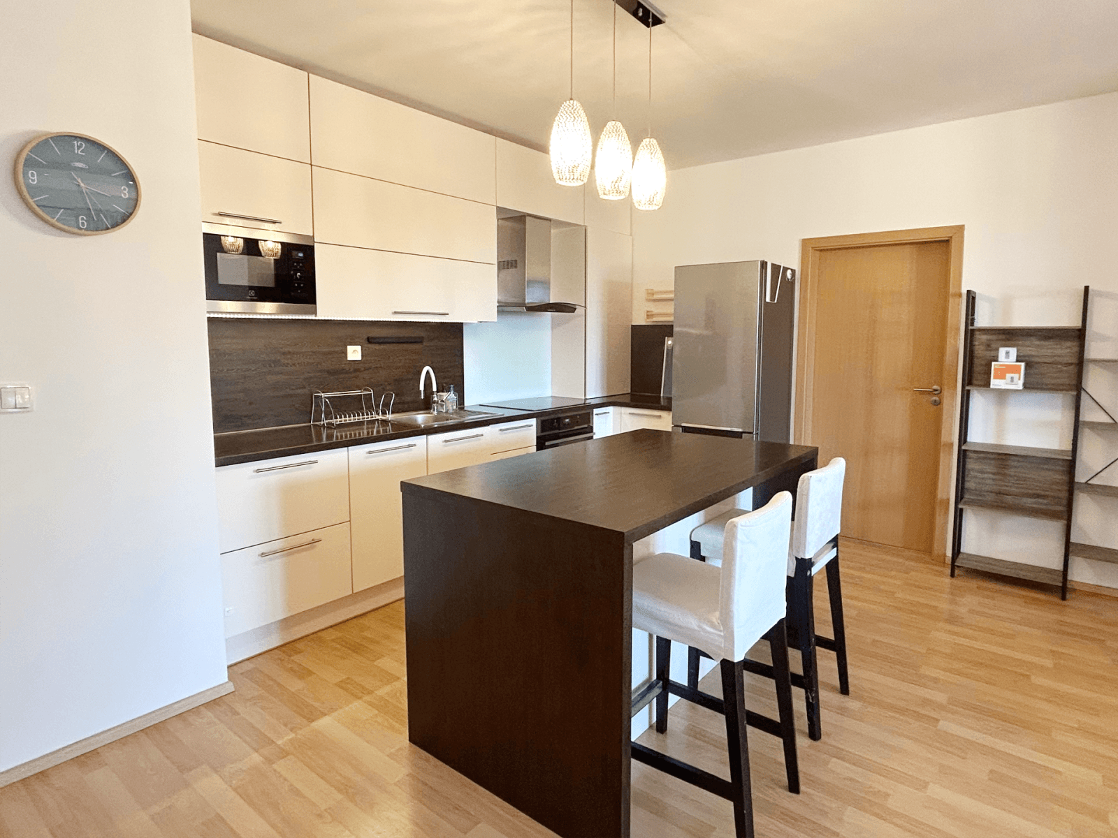 2 bedroom with open-plan kitchen flat to rent, 77 m², Slévačská, Prague, Prague 2 bedroom with open-plan kitchen flat to rent, 77 m², Slévačská, Prague, Prague