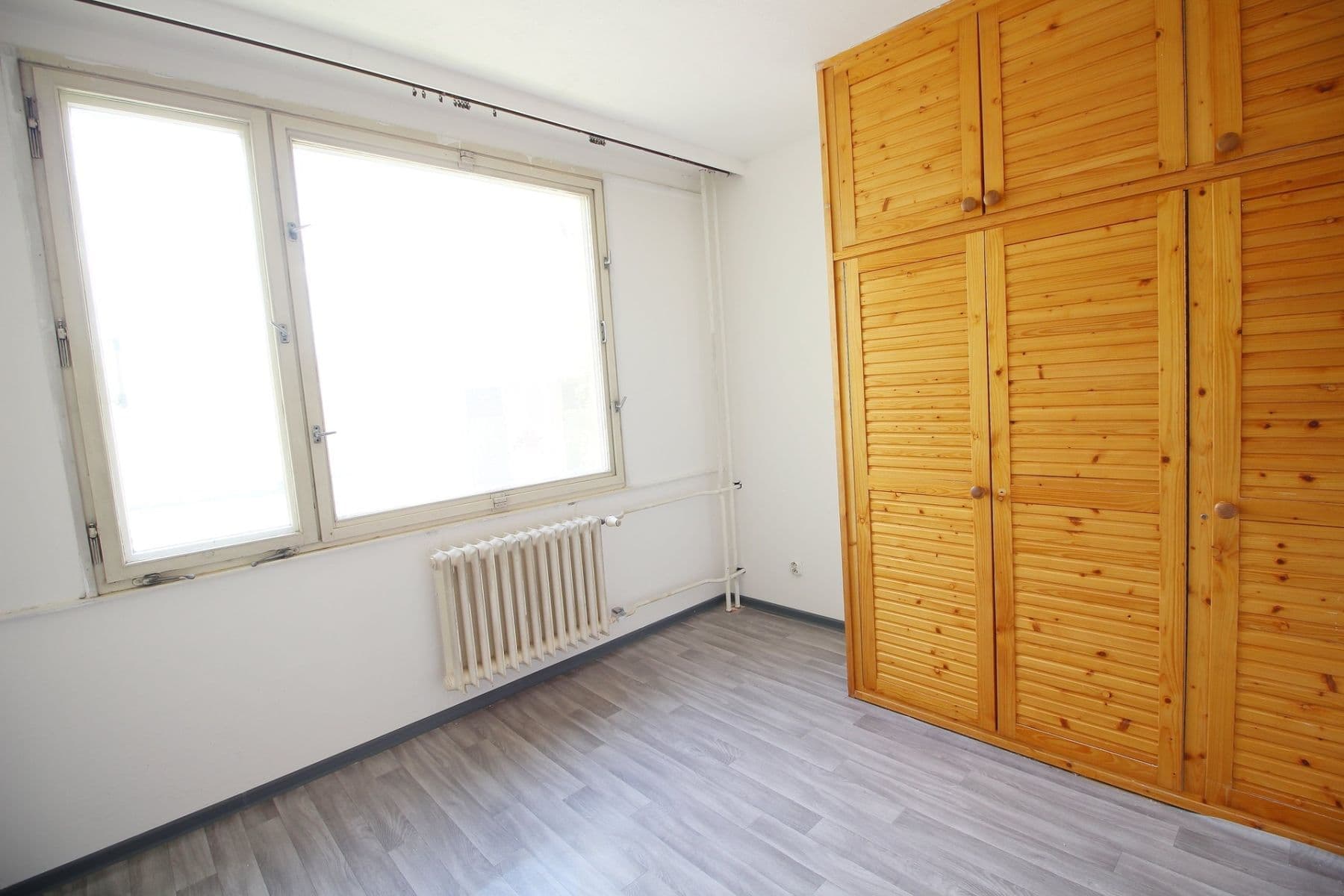 2 bedroom with open-plan kitchen flat to rent, 58 m², Americká, Kladno, Středočeský Region 2 bedroom with open-plan kitchen flat to rent, 58 m², Americká, Kladno, Středočeský Region