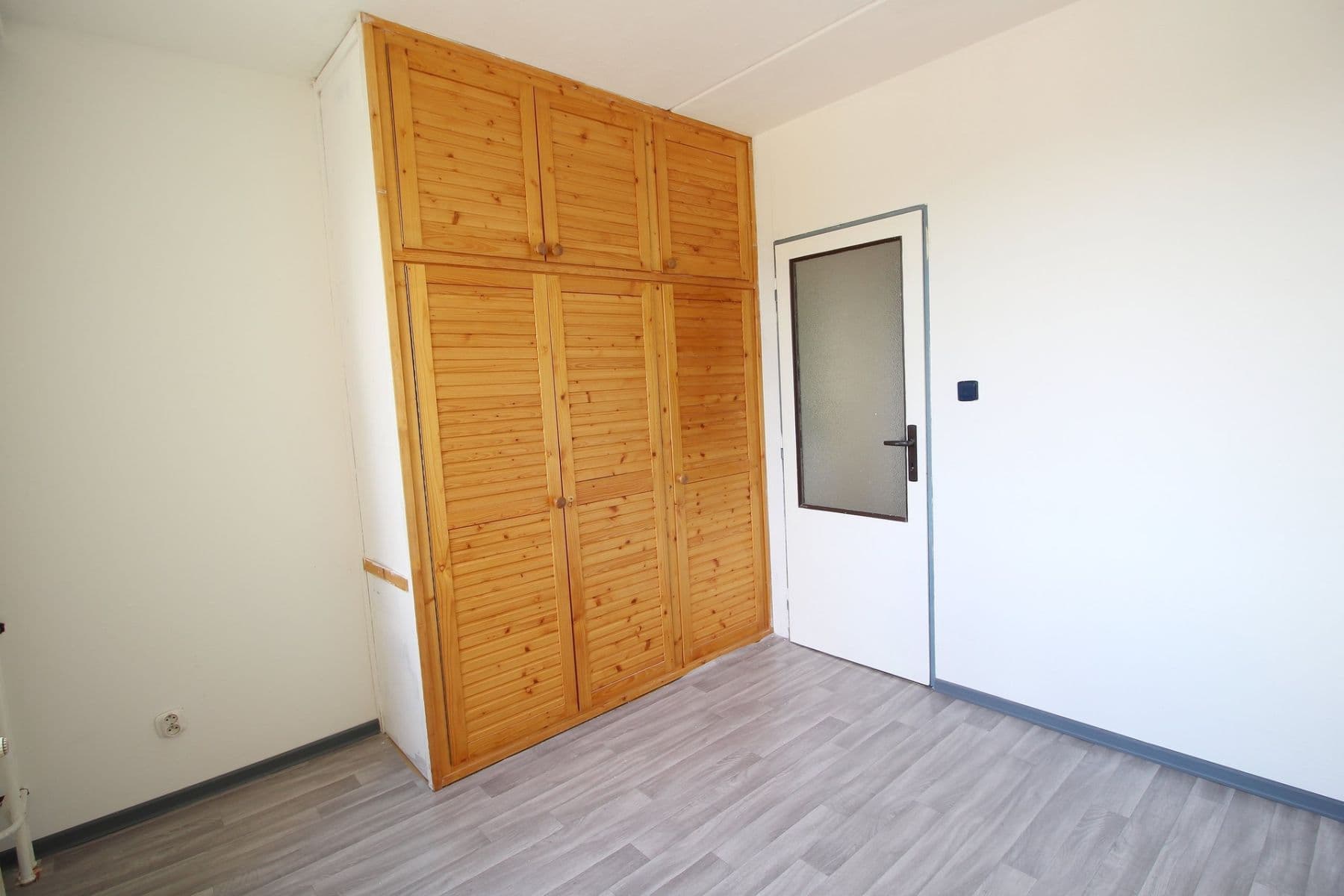 2 bedroom with open-plan kitchen flat to rent, 58 m², Americká, Kladno, Středočeský Region 2 bedroom with open-plan kitchen flat to rent, 58 m², Americká, Kladno, Středočeský Region