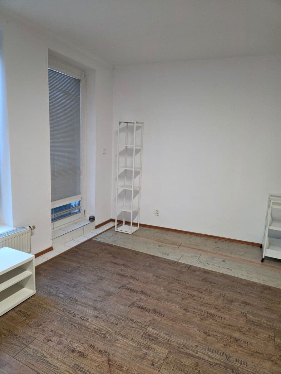 Studio flat to rent, 34 m², Lásenická, Prague, Prague Studio flat to rent, 34 m², Lásenická, Prague, Prague