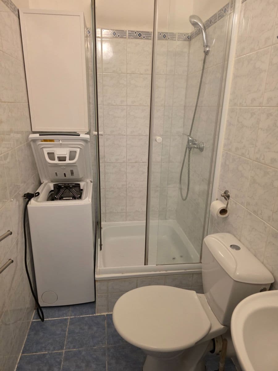 Studio flat to rent, 34 m², Lásenická, Prague, Prague Studio flat to rent, 34 m², Lásenická, Prague, Prague
