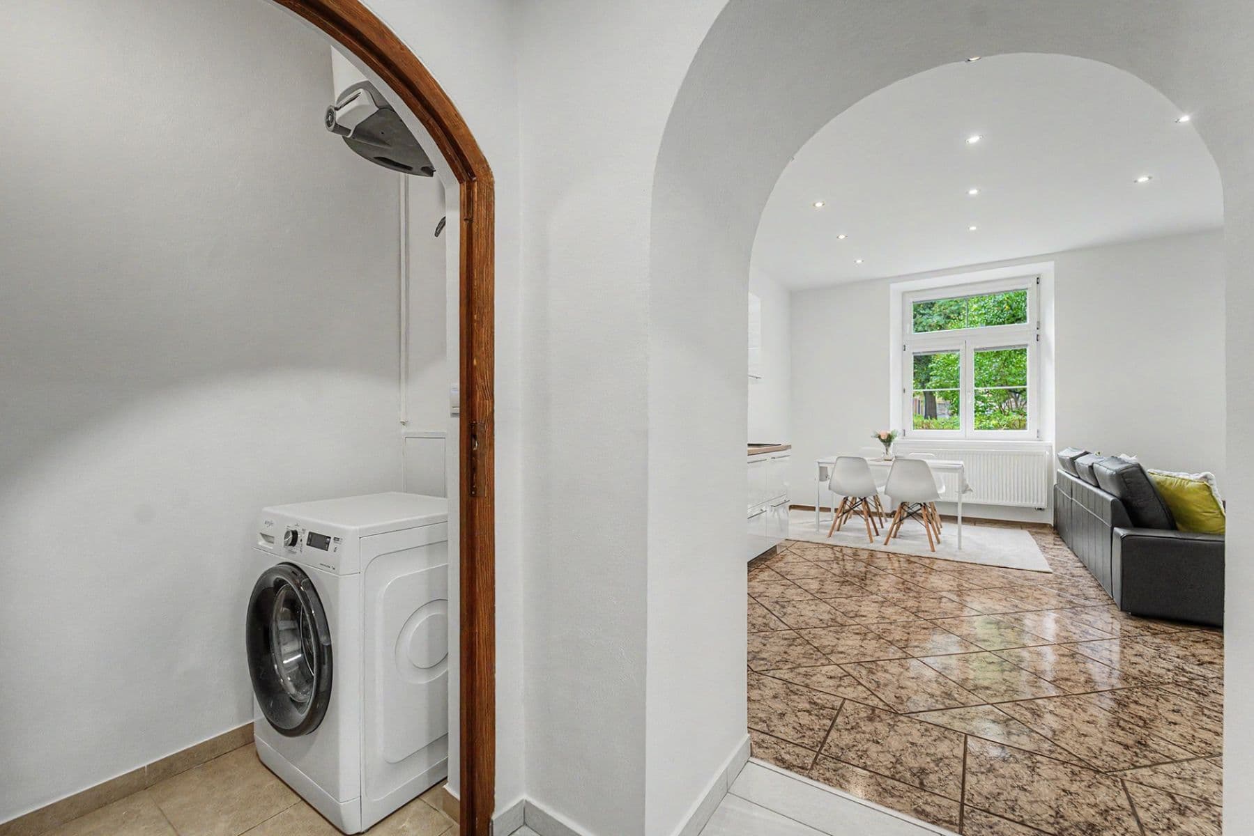 1 bedroom with open-plan kitchen flat for sale, 60 m², Lounských, Prague, Prague 1 bedroom with open-plan kitchen flat for sale, 60 m², Lounských, Prague, Prague