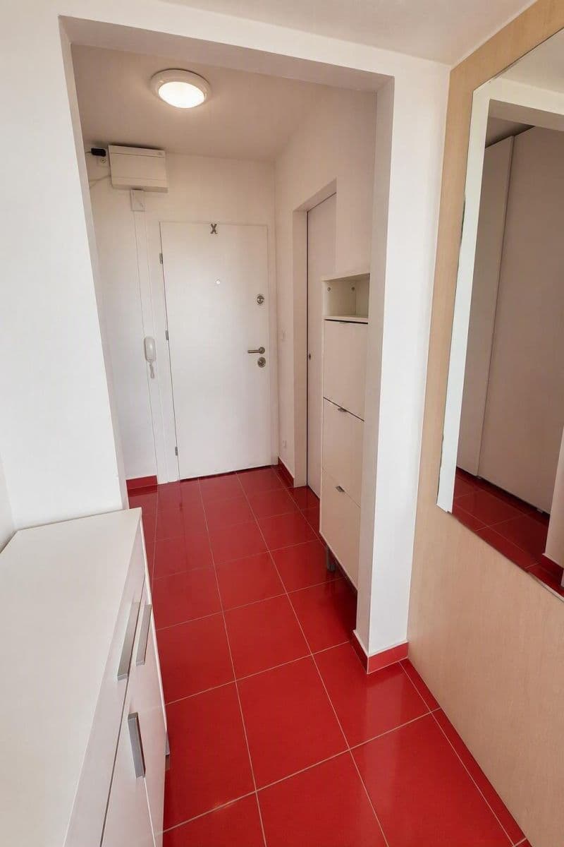 Studio flat to rent, 33 m², Švermova, Brno, Jihomoravský Region Studio flat to rent, 33 m², Švermova, Brno, Jihomoravský Region