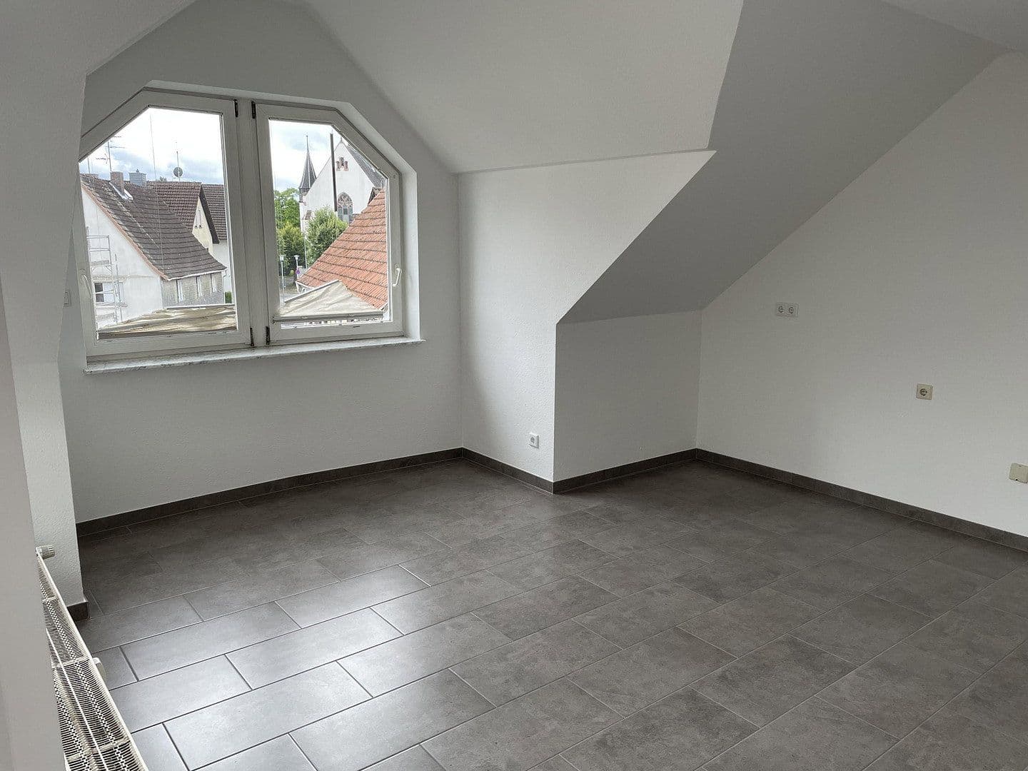 2 bedroom with open-plan kitchen flat to rent, 98 m², Obergasse 7, Mainhausen, Hesse 2 bedroom with open-plan kitchen flat to rent, 98 m², Obergasse 7, Mainhausen, Hesse