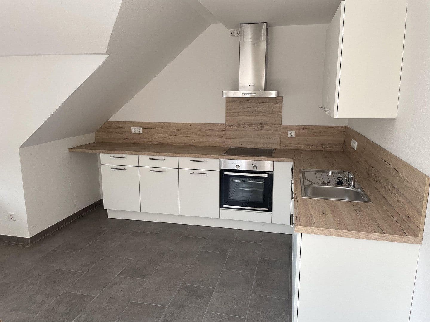 2 bedroom with open-plan kitchen flat to rent, 98 m², Obergasse 7, Mainhausen, Hesse 2 bedroom with open-plan kitchen flat to rent, 98 m², Obergasse 7, Mainhausen, Hesse