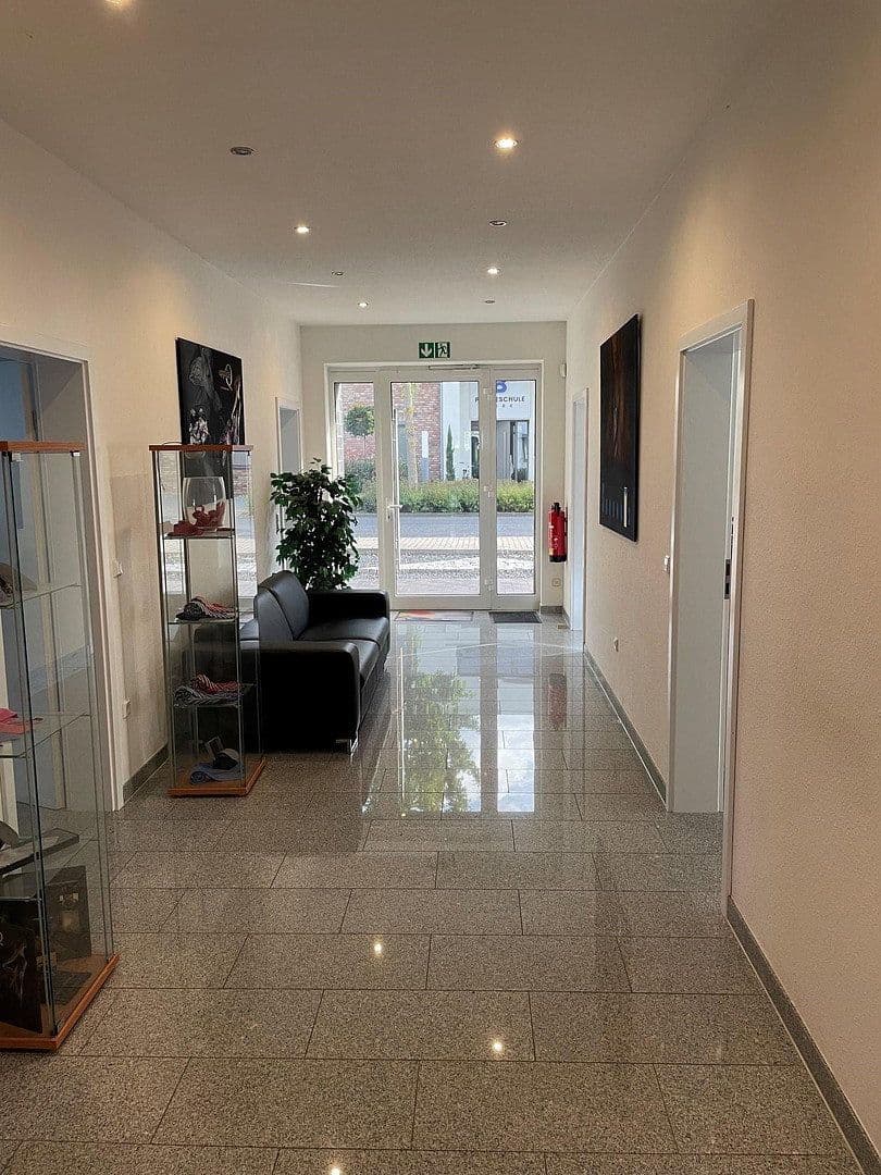 office to rent, 520 m², Von-Ketteler-Strasse, Kempen, North Rhine-Westphalia office to rent, 520 m², Von-Ketteler-Strasse, Kempen, North Rhine-Westphalia