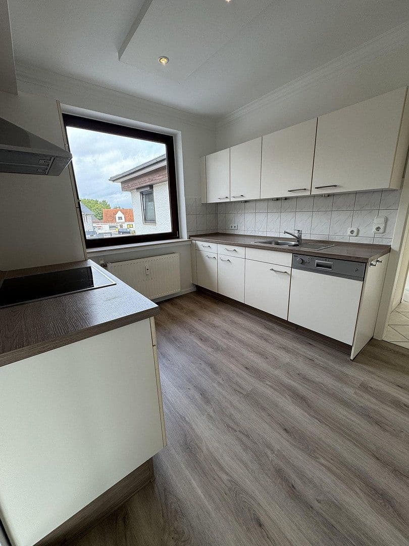 3 bedroom flat to rent, 111 m², Uphuser Heerstr. 90a, Achim, Lower Saxony 3 bedroom flat to rent, 111 m², Uphuser Heerstr. 90a, Achim, Lower Saxony