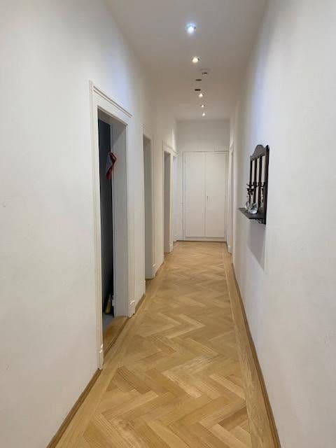 3 bedroom with open-plan kitchen flat to rent, 154 m², München, Bavaria 3 bedroom with open-plan kitchen flat to rent, 154 m², München, Bavaria